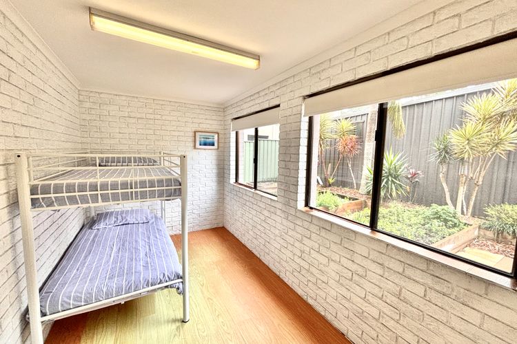 Sea Breeze, 16 Wirraway Ave