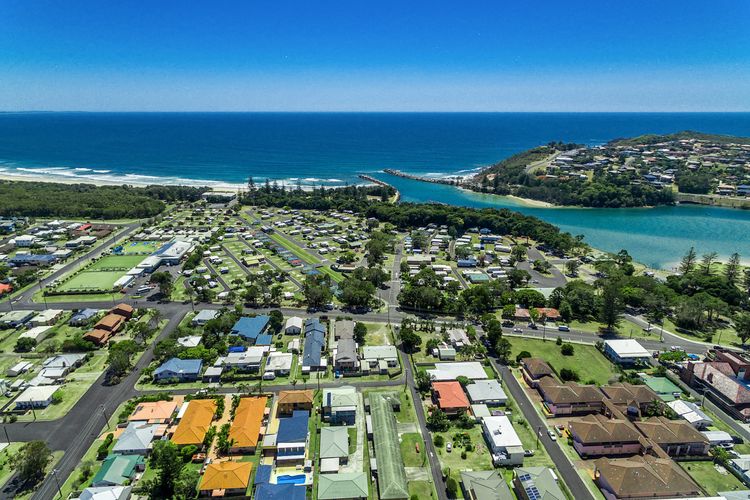 Whispering Pines, 3/10 Poplar Lane, Evans Head