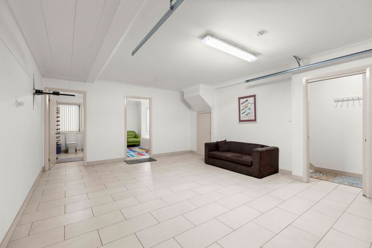 Pentagon – 2/65 Gippsland Street