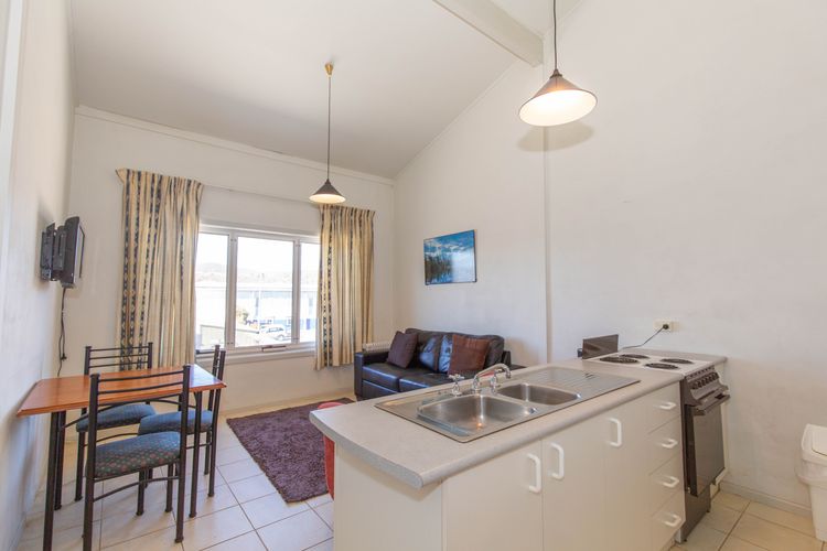 Razorback – 12/1 Gippsland Street