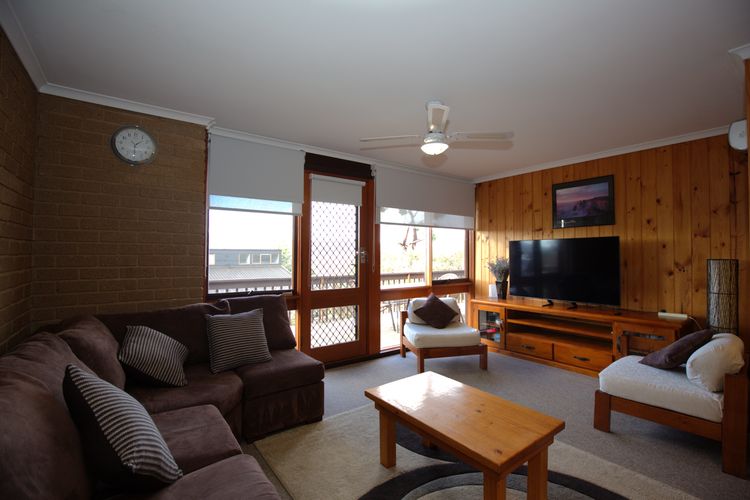 Snowy Saga – 2/46 Gippsland Street