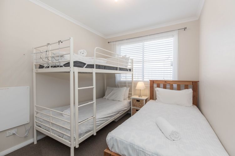 St Helenas – 5 Twynam Street