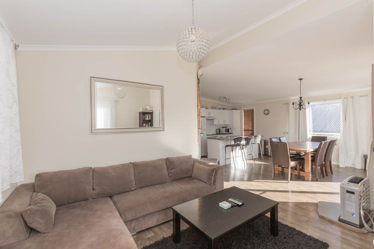 St Helenas – 5 Twynam Street