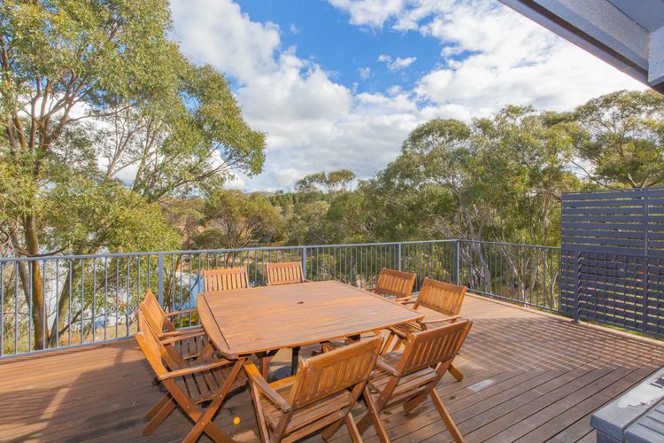 The Lakefront – 2/69 Townsend Street