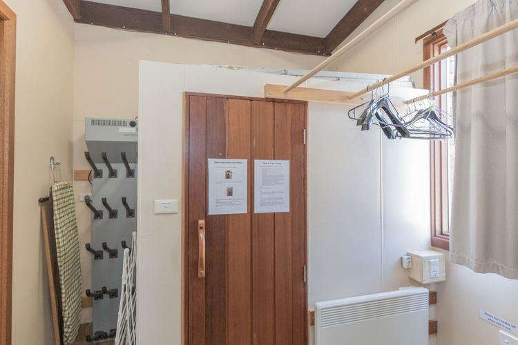 The Lakefront – 2/69 Townsend Street