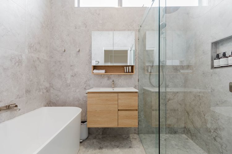 The Lakefront – 2/69 Townsend Street