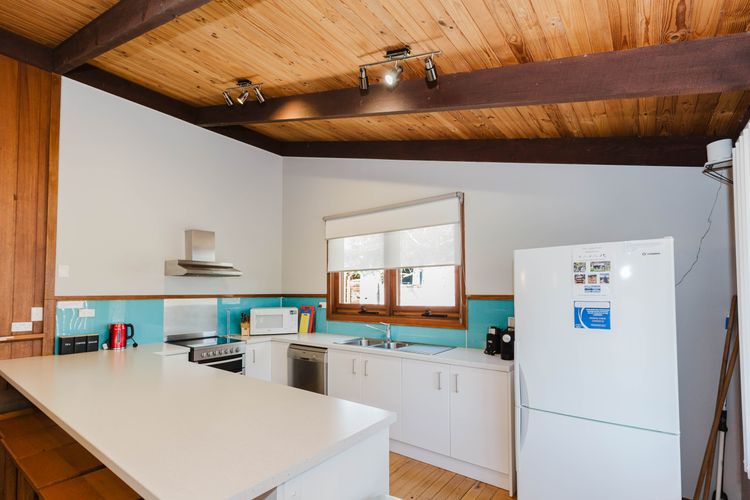 The Lakefront – 2/69 Townsend Street