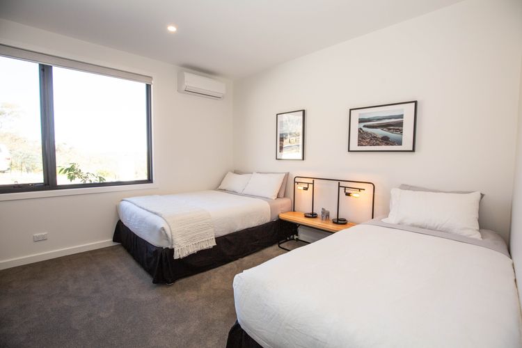 Spuren –  4/2 Echidna Place, East Jindabyne