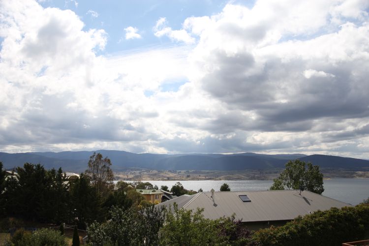 Spuren –  4/2 Echidna Place, East Jindabyne