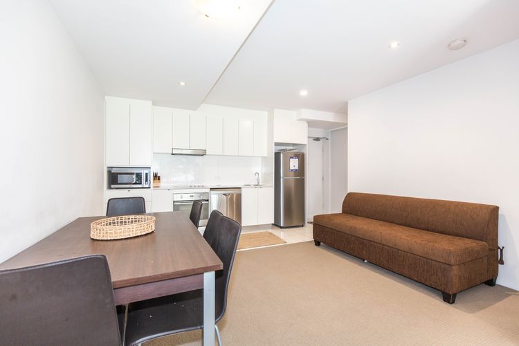 Edge – 2/16 Clyde Street