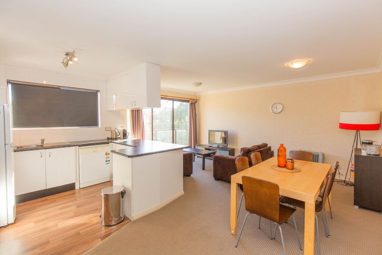 Central Park – 18/1 Snowy River Avenue