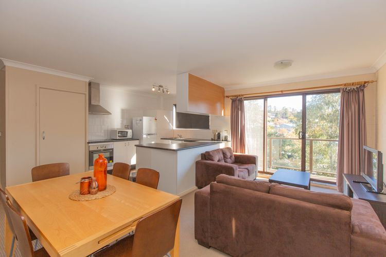 Central Park – 18/1 Snowy River Avenue