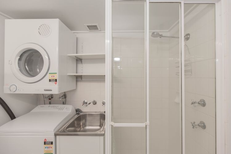 Razorback – 1/1 Gippsland Street