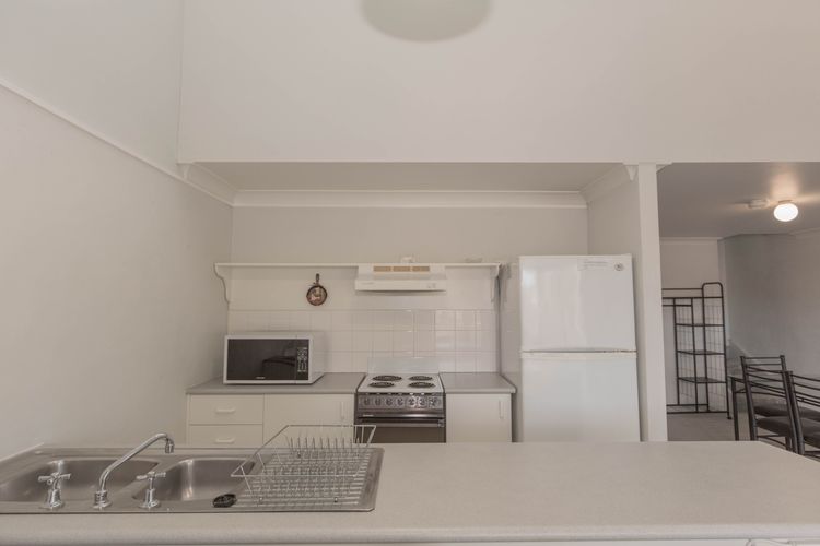 Razorback – 11/1 Gippsland St