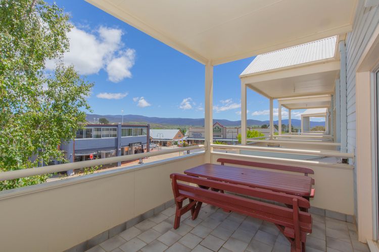 Razorback – 11/1 Gippsland St