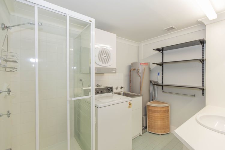 Razorback – 11/1 Gippsland St