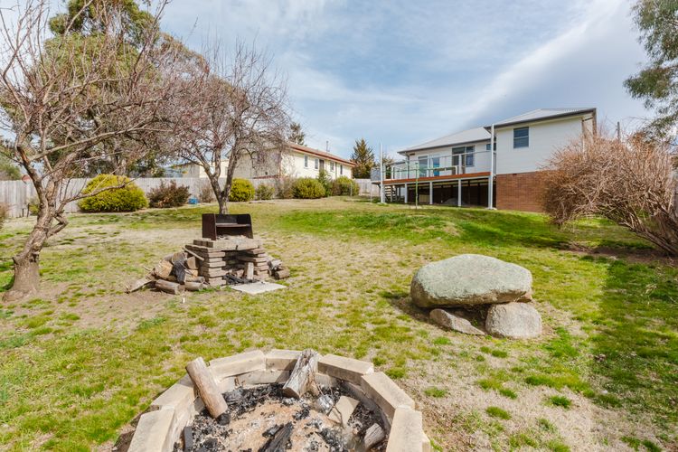46 Banjo Paterson Crescent