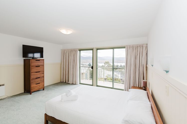 Glacialis – 4/5 Penders Court