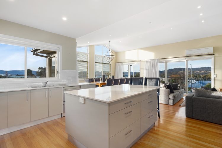 Alpine Retreat – 107A Gippsland Street