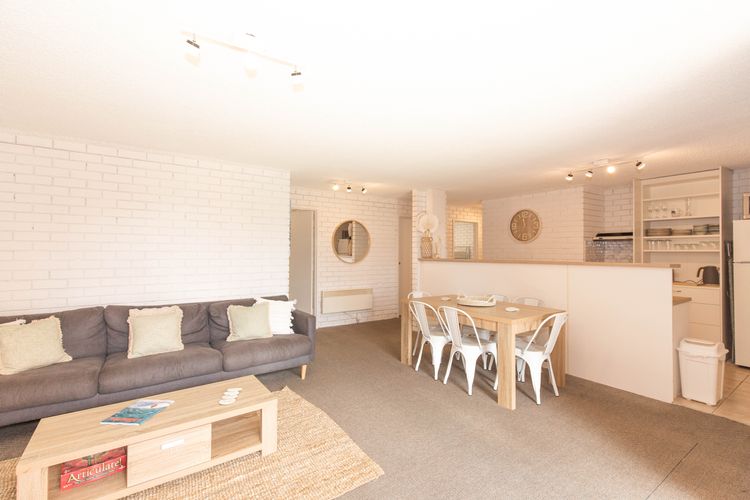 Sunrise – 15/121 Gippsland Street