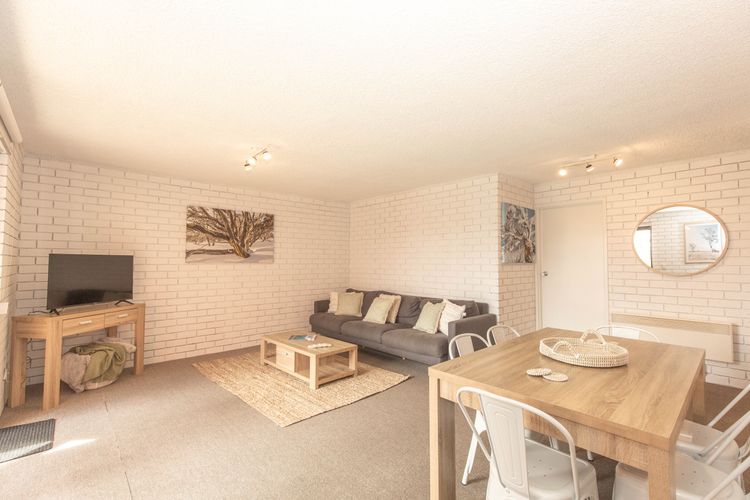 Sunrise – 15/121 Gippsland Street