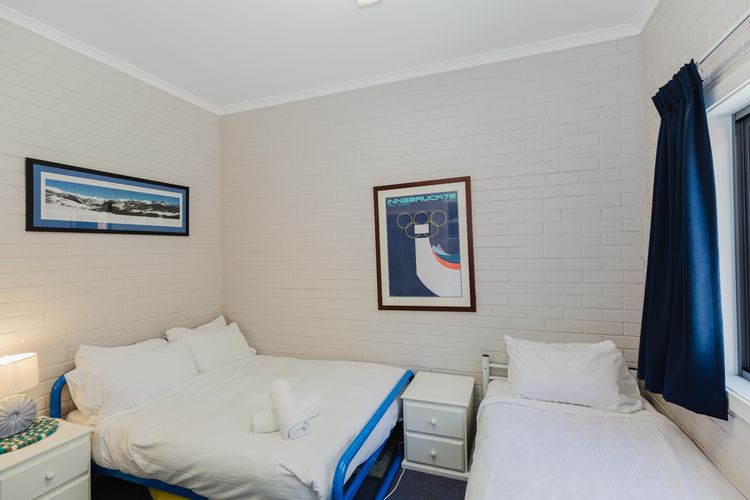 Summit – 13/35 Clyde Street