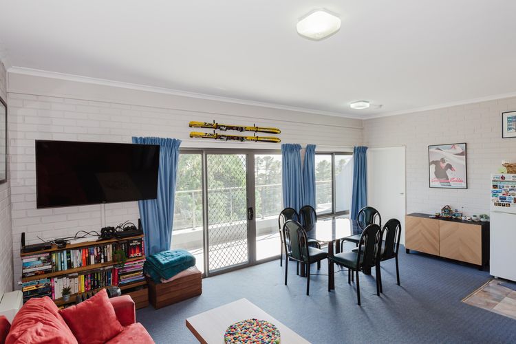 Summit – 13/35 Clyde Street
