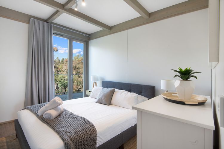 Jindy Haus – 1 / 76 Kunama Drive