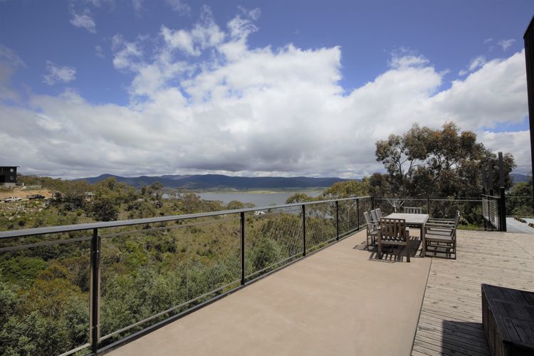 Jindy Haus – 1 / 76 Kunama Drive