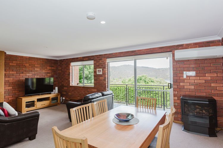 Ollie’s Place – 1/15 Cobbon Crescent