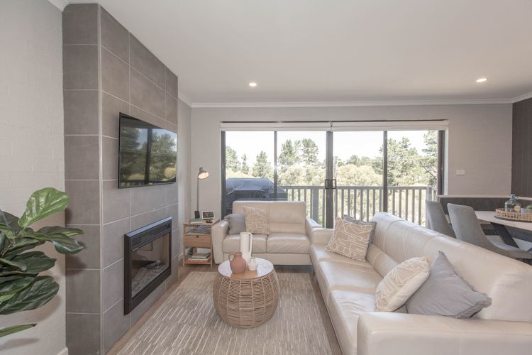 Lakeside Breeze – 1/58 Townsend Street