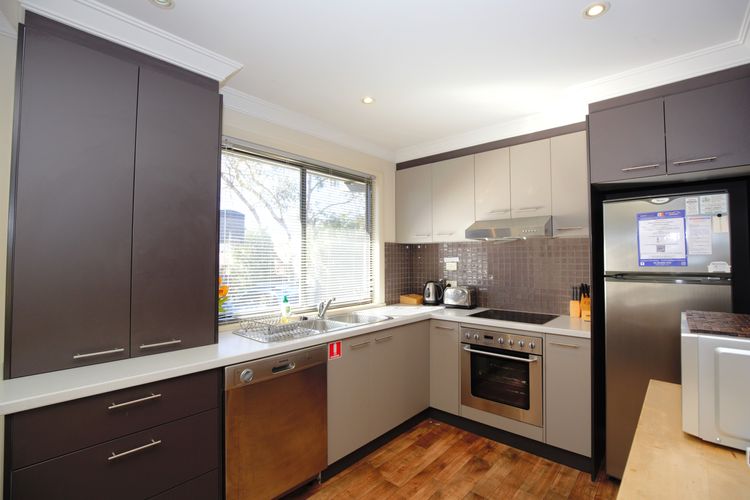 Bogong Bungalow – 2/19 Bogong Street