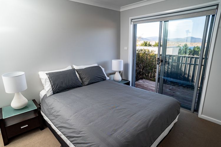 Aspect – 2/8a Poley Cow Lane