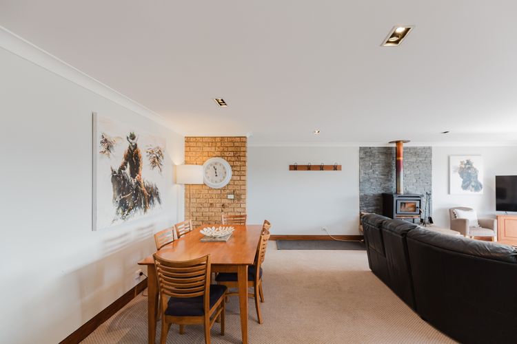 Aviemore – 4/14 Cobbodah Street