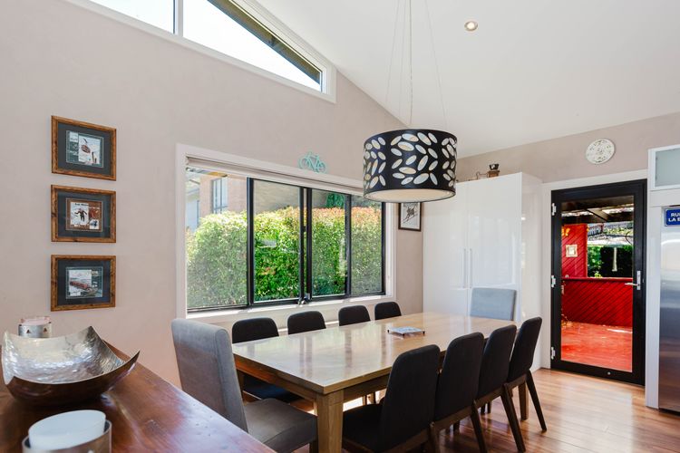 10 Kanangra Crescent – Entire