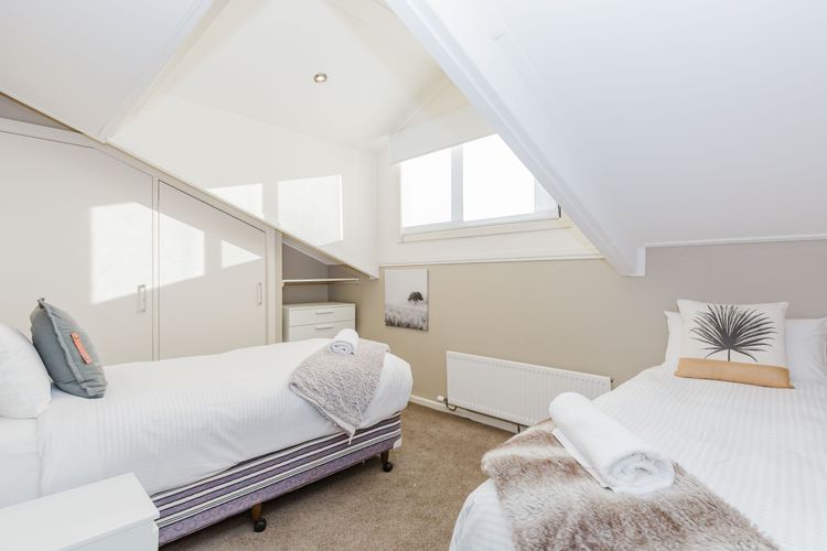 10 Kanangra House – 1/10 Kanangra Crescent