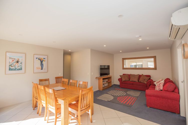 Banjo’s Way 1 – 1/23 Banjo Paterson Cres