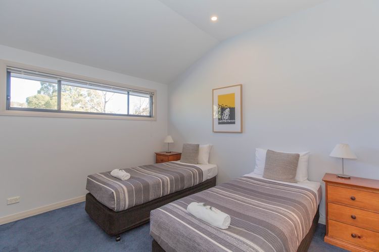 Banjo’s Way 2 – 2/23 Banjo Paterson Cres
