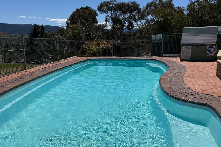 Alpine Mountain View – 24/13-15 Kirwan Close