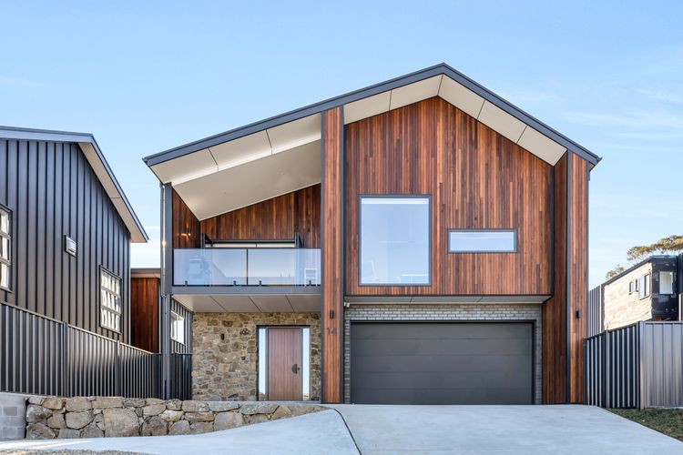 14 Abbott Street – Entire