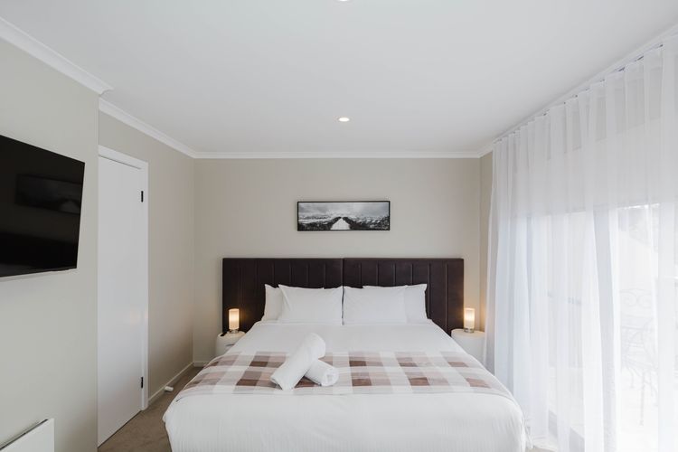 Albi Celeste – 2/9 Park Road