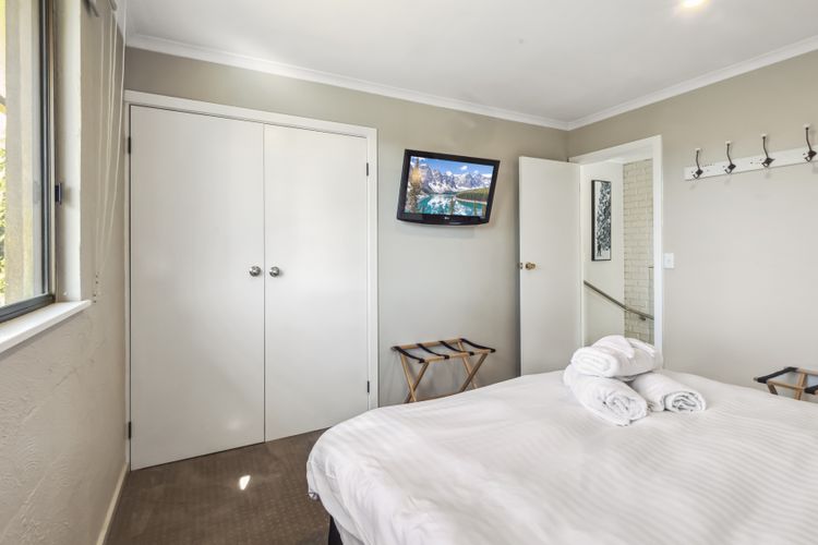 Albi Celeste – 2/9 Park Road