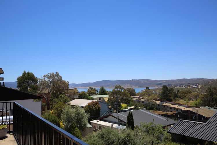 Snowy Saga – 3/46 Gippsland Street