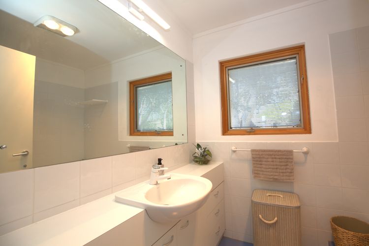 Mountain Zen – 94 Chongs Road