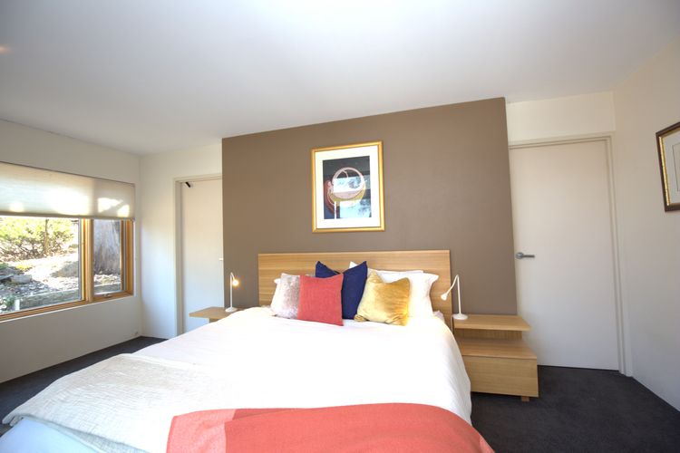 Mountain Zen – 94 Chongs Road