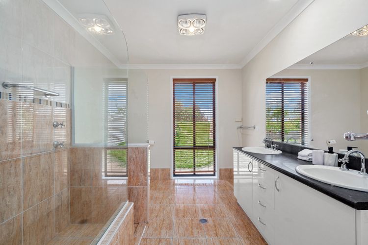 Snowy Mountains Retreat – 10 Mowamba Way