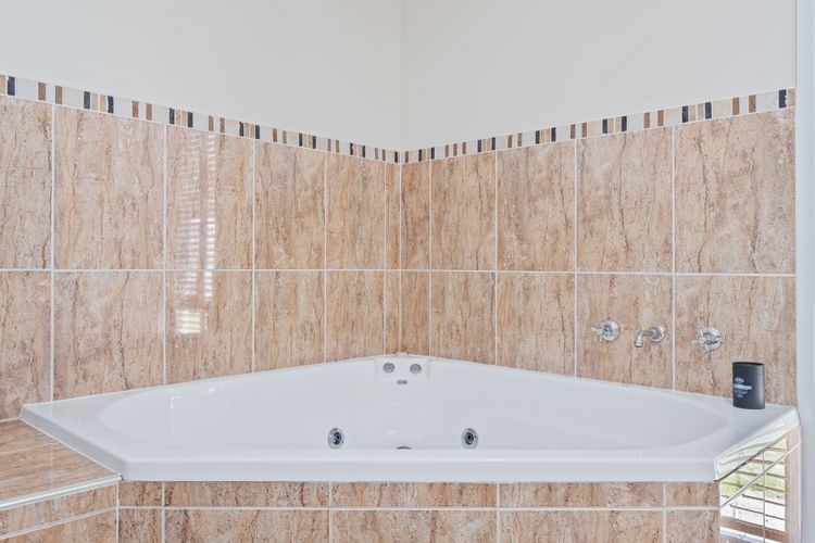 Snowy Mountains Retreat – 10 Mowamba Way