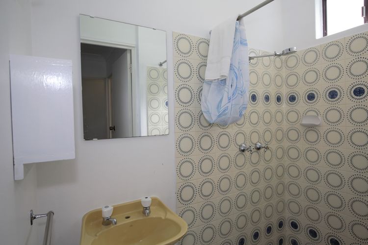 Blizzard Bunny Lodge – 43 Gippsland Street