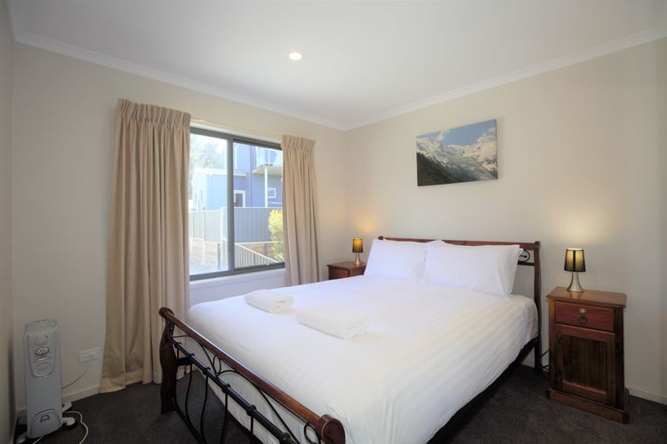 Boronia – 4/30 Nettin Circuit
