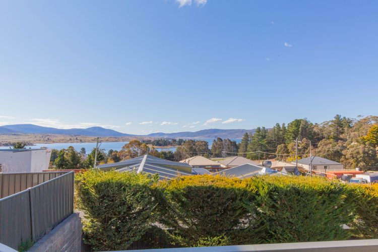 Boronia – 6/30 Nettin Circuit